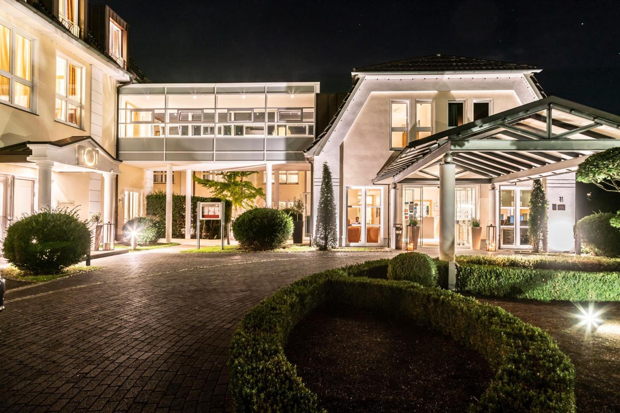 Hotel Sonne Rheda-Wiedenbrück Esterno foto